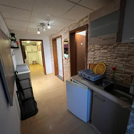 Apartment Wuerzburg Monteurzimmer 2 Etage Gerbrunn